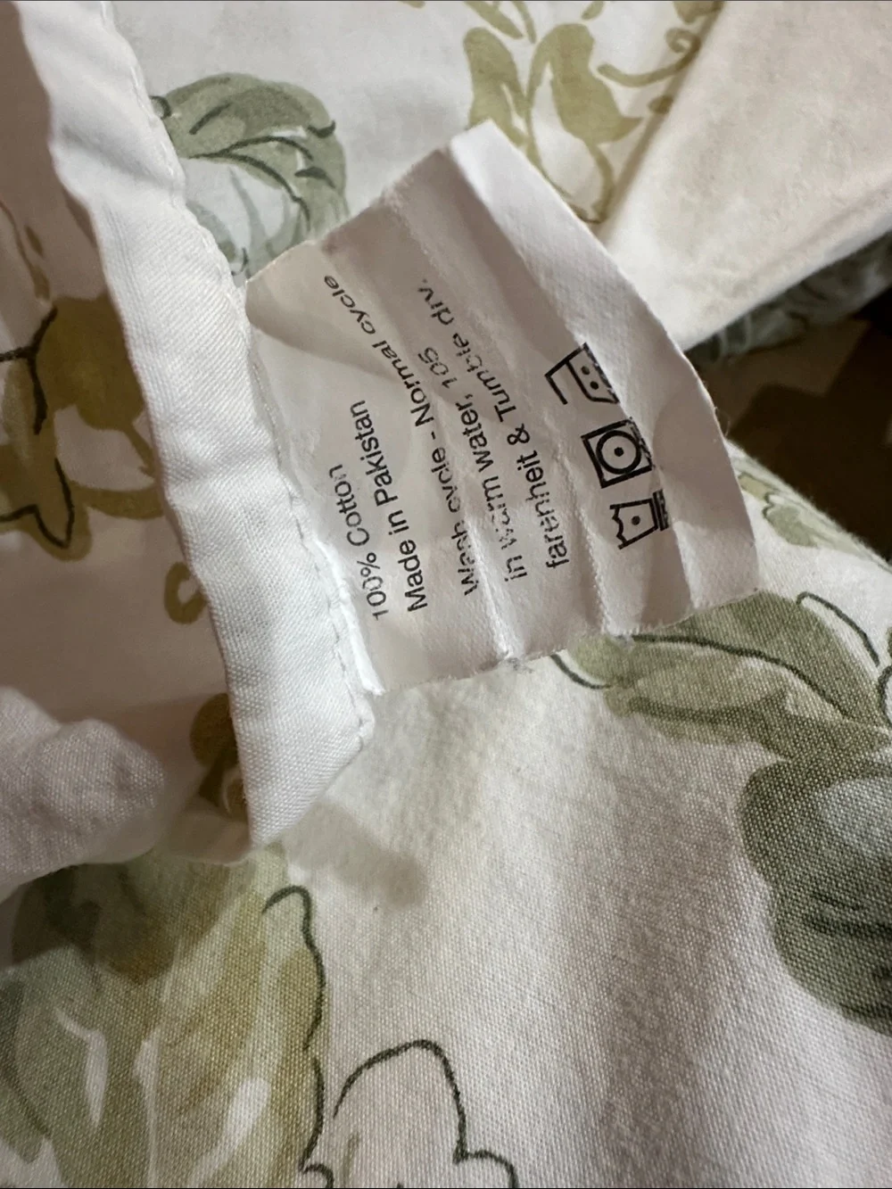 Floral Print Home Bedding Duvet Cover set in Sage Green and White cotton King